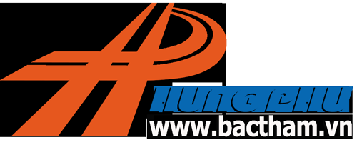 Tấm vải địa kỹ thuật 12kn/m được trải phẳng trên nền đất trước khi đổ lớp đá dăm, cho thấy vai trò phân cách và gia cường cho bề mặt bãi đỗ xe.